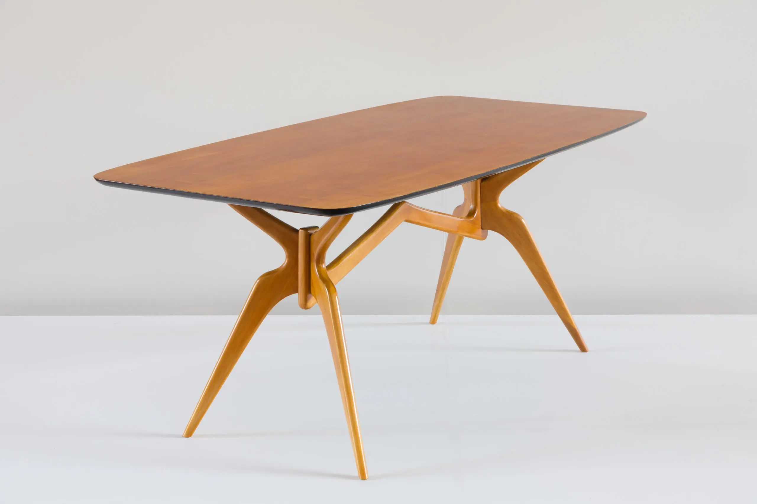 Sculptural blonde dining table attributed to Ico Parisi,1950 — image 2