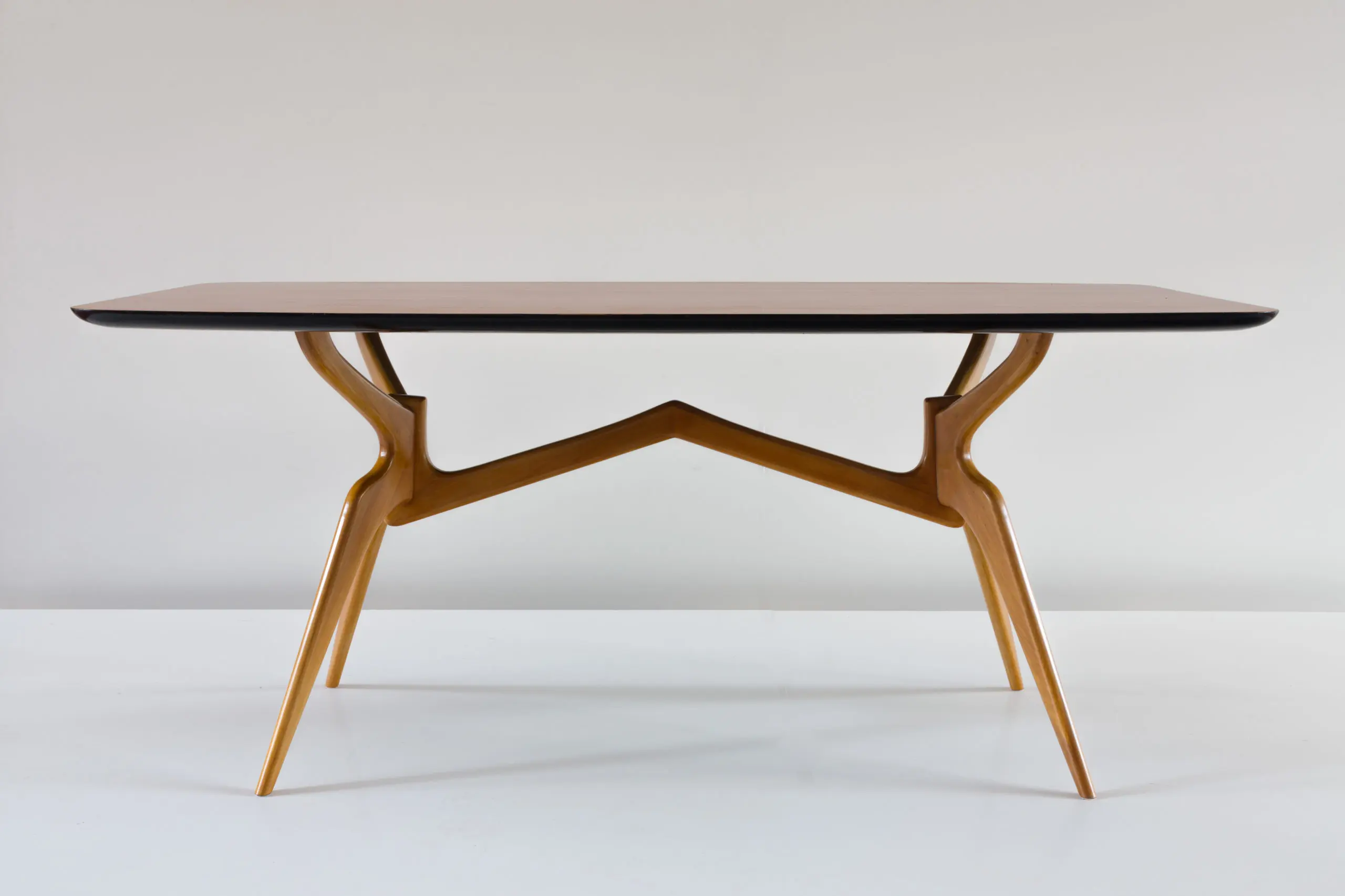Sculptural blonde dining table attributed to Ico Parisi,1950 — photo 7