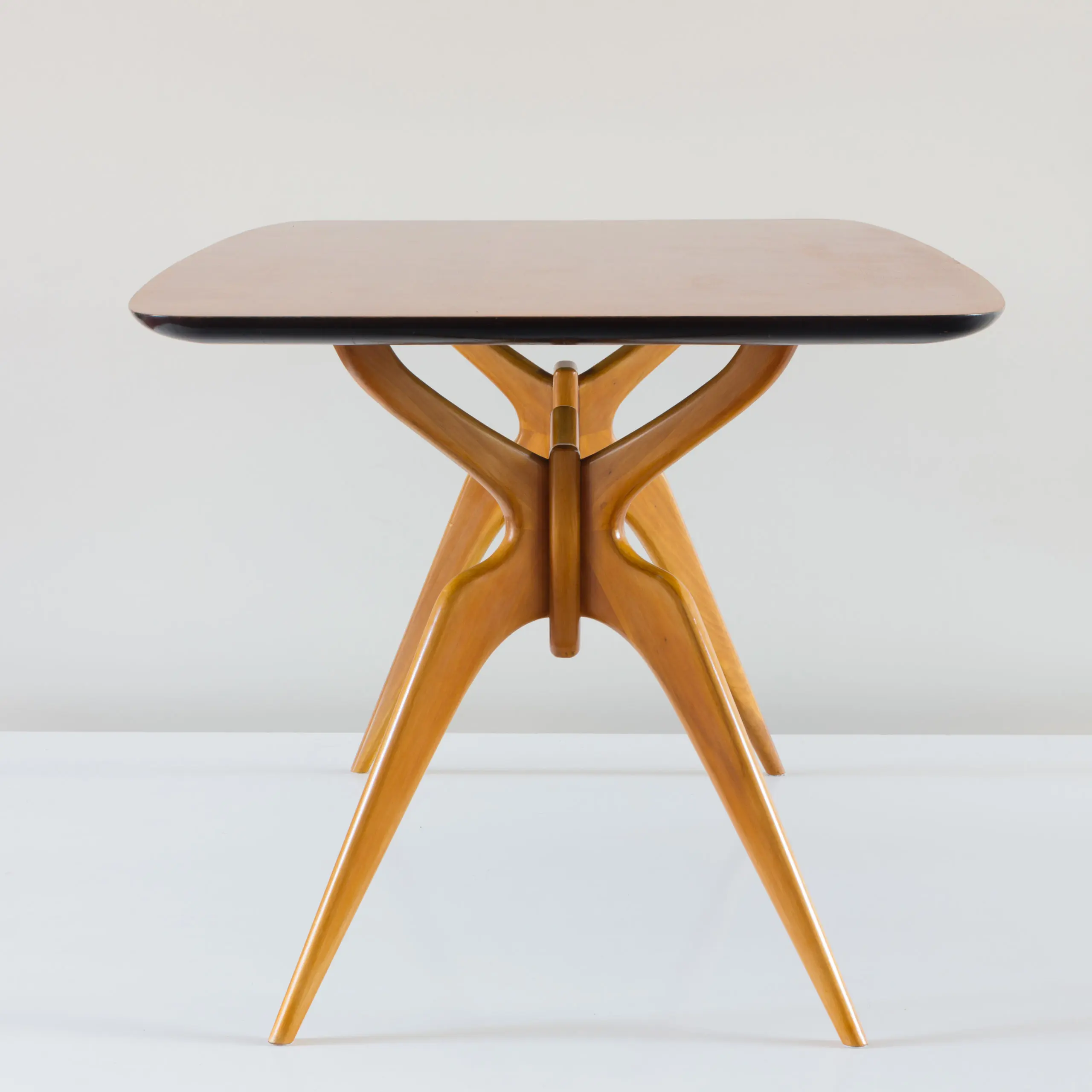 Sculptural blonde dining table attributed to Ico Parisi,1950 — photo 5