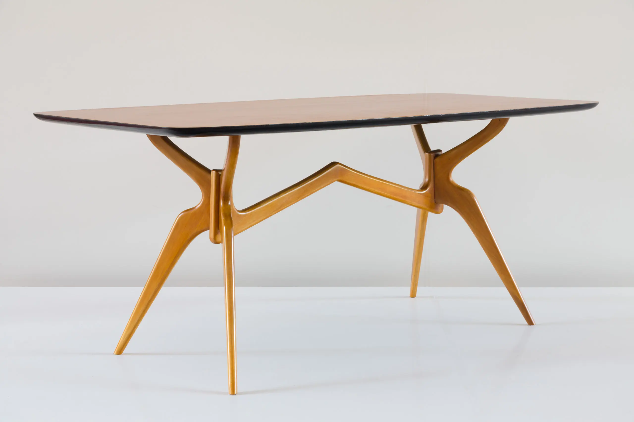 Sculptural blonde dining table attributed to Ico Parisi,1950 — photo 6