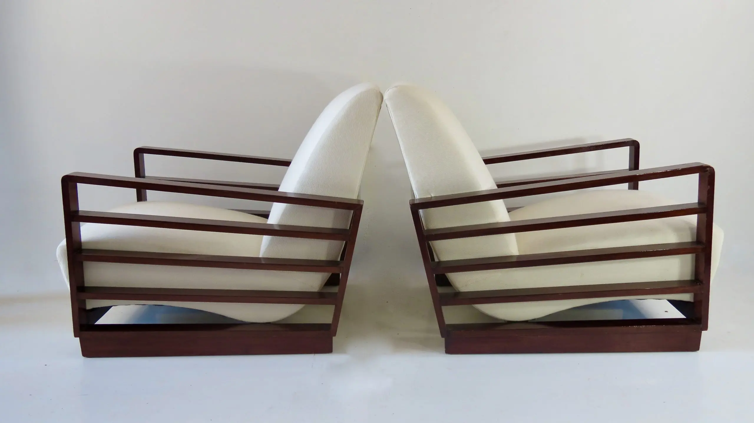 Fine Pair of Mario Quarti Rationalist Beech White Lounge Chairs, 1940 — photo 4