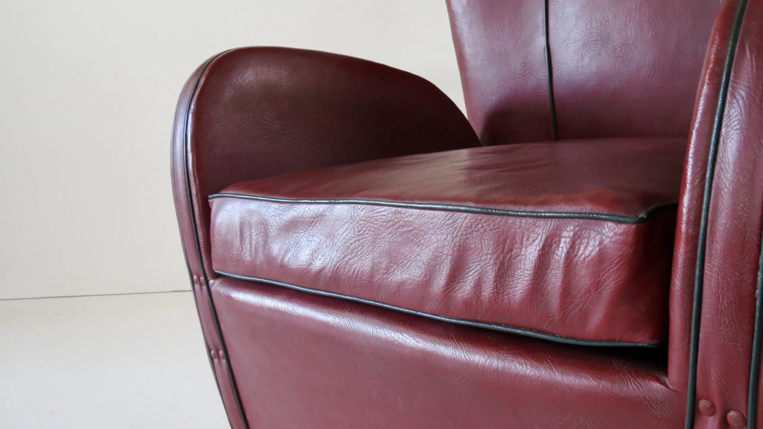 Pair of Rare Red Sky Paolo Buffa Armchairs, 1950 — photo 13