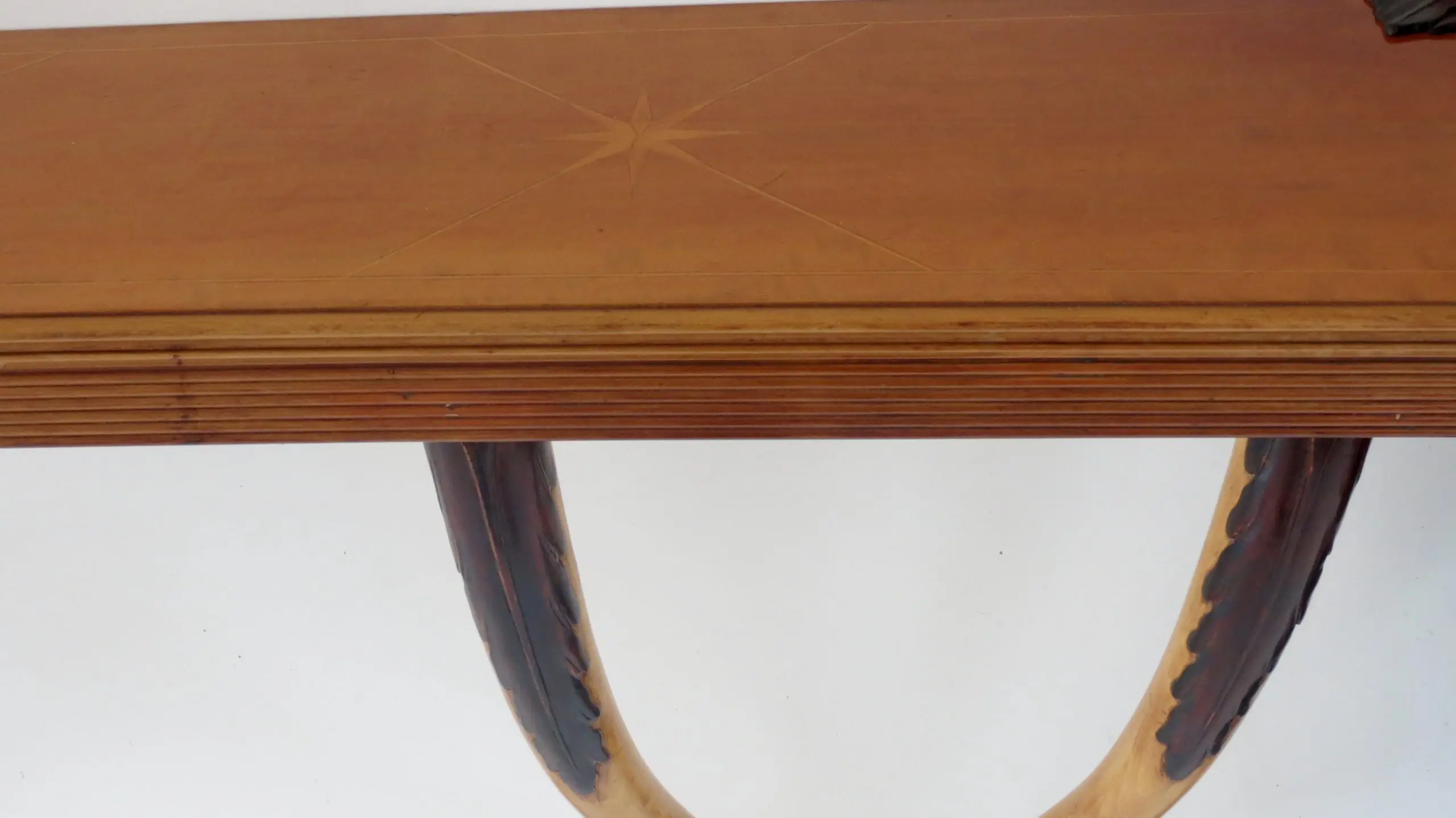 Large Important Inlaid Cherrywood Wall Console Tomaso Buzzi Attributed, c. 1940 — photo 13