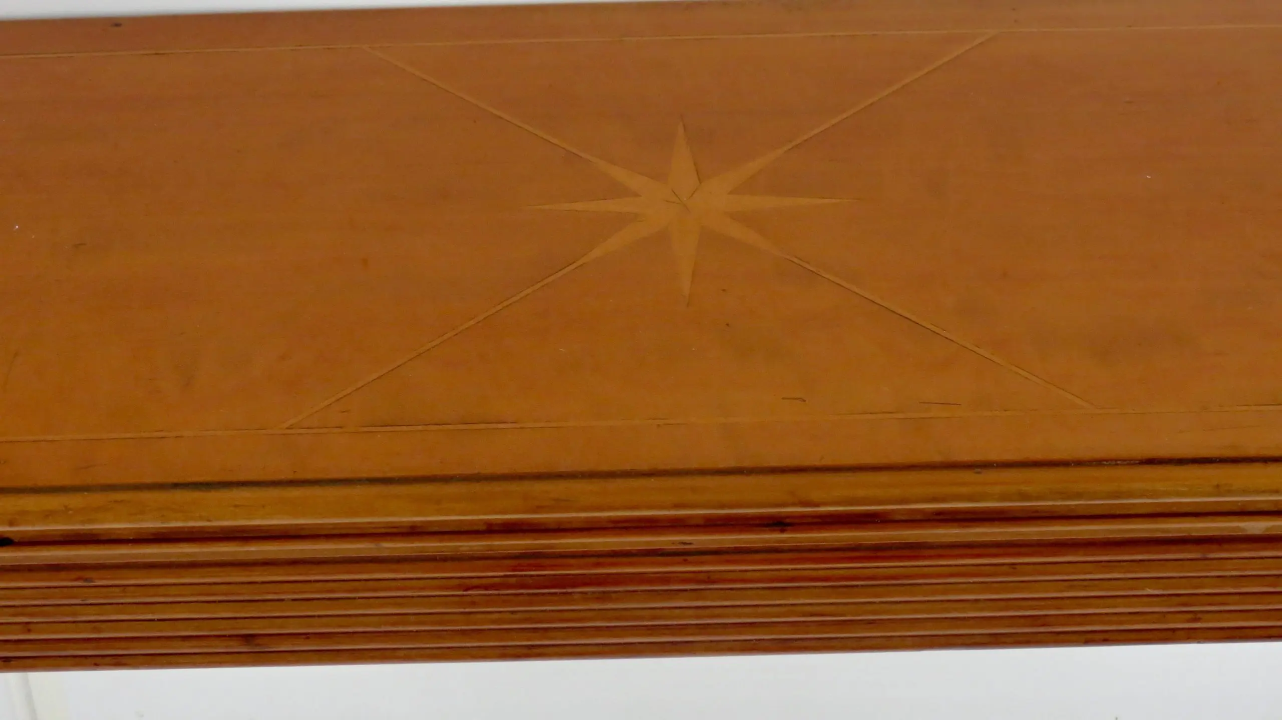 Large Important Inlaid Cherrywood Wall Console Tomaso Buzzi Attributed, c. 1940 — photo 12