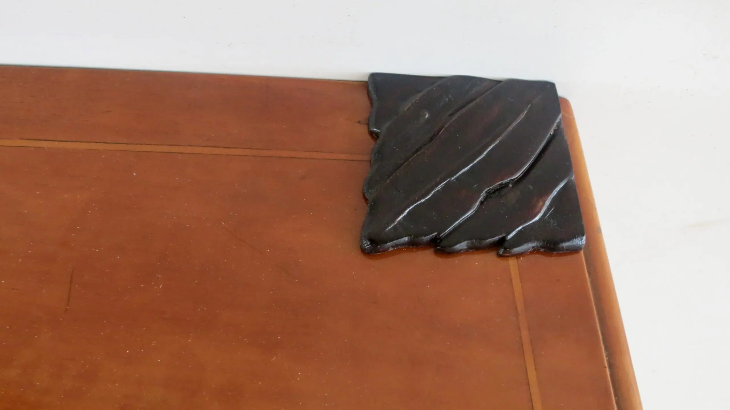 Large Important Inlaid Cherrywood Wall Console Tomaso Buzzi Attributed, c. 1940 — photo 19