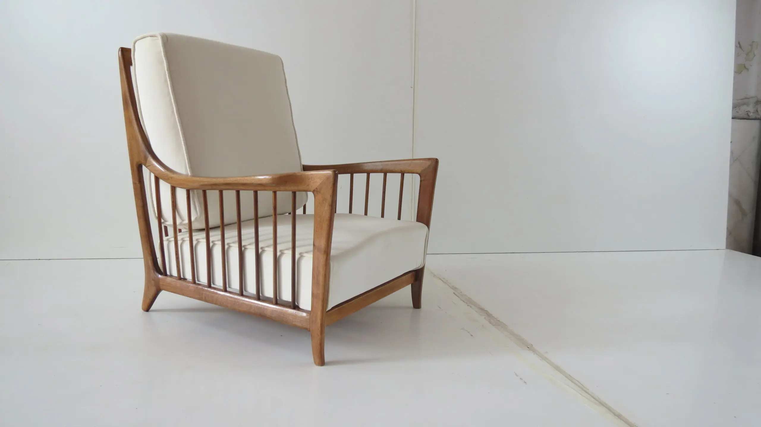 Rare Paolo Buffa White Cherrywood Armchair 118/F, 1950 — photo 16