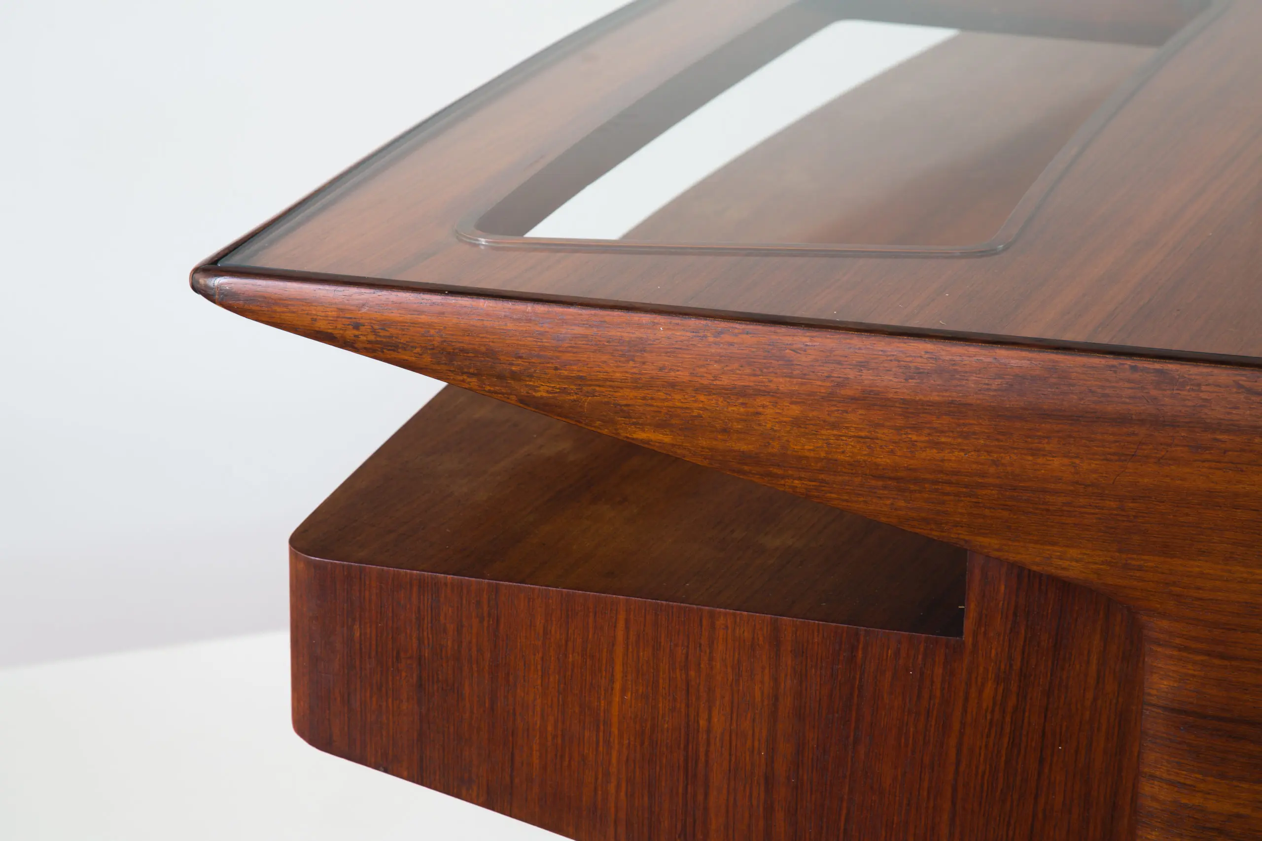 Important curved Guglielmo Ulrich Writing Desk, circa 1945 — photo 8