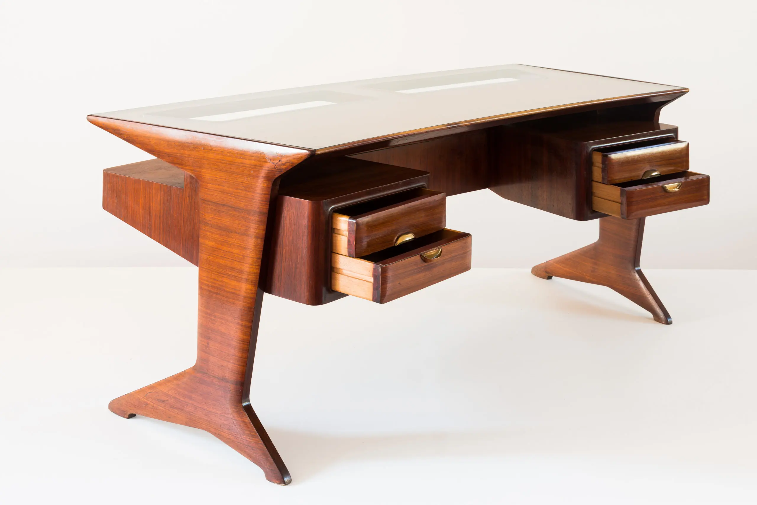 Important curved Guglielmo Ulrich Writing Desk, circa 1945 — image 3