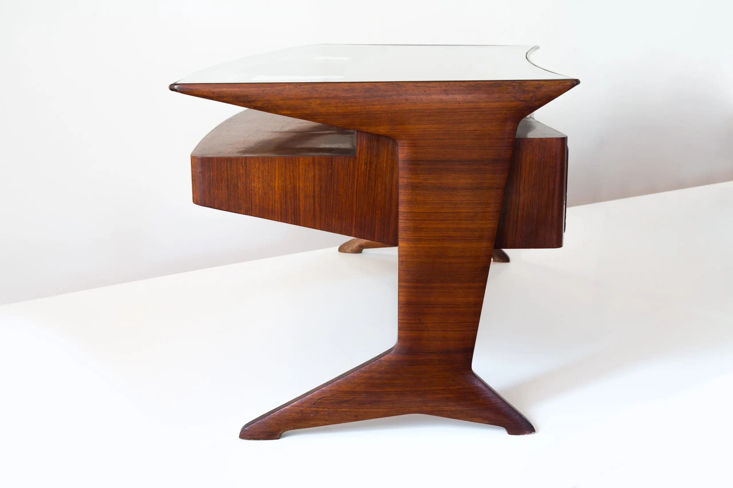 Important curved Guglielmo Ulrich Writing Desk, circa 1945 — photo 5