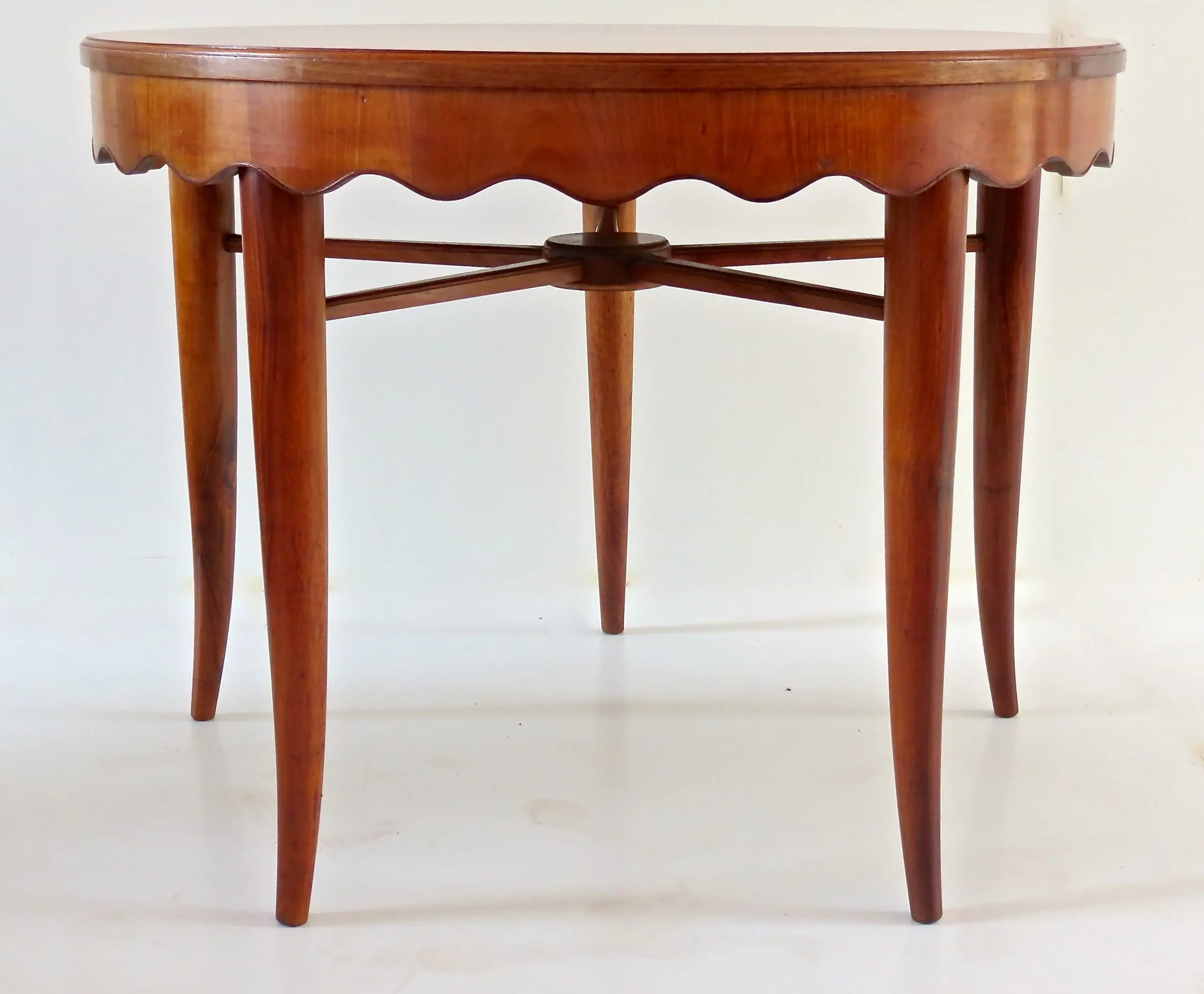Paolo Buffa Unique Round Dining Table Cherrywood, 1950 — photo 15