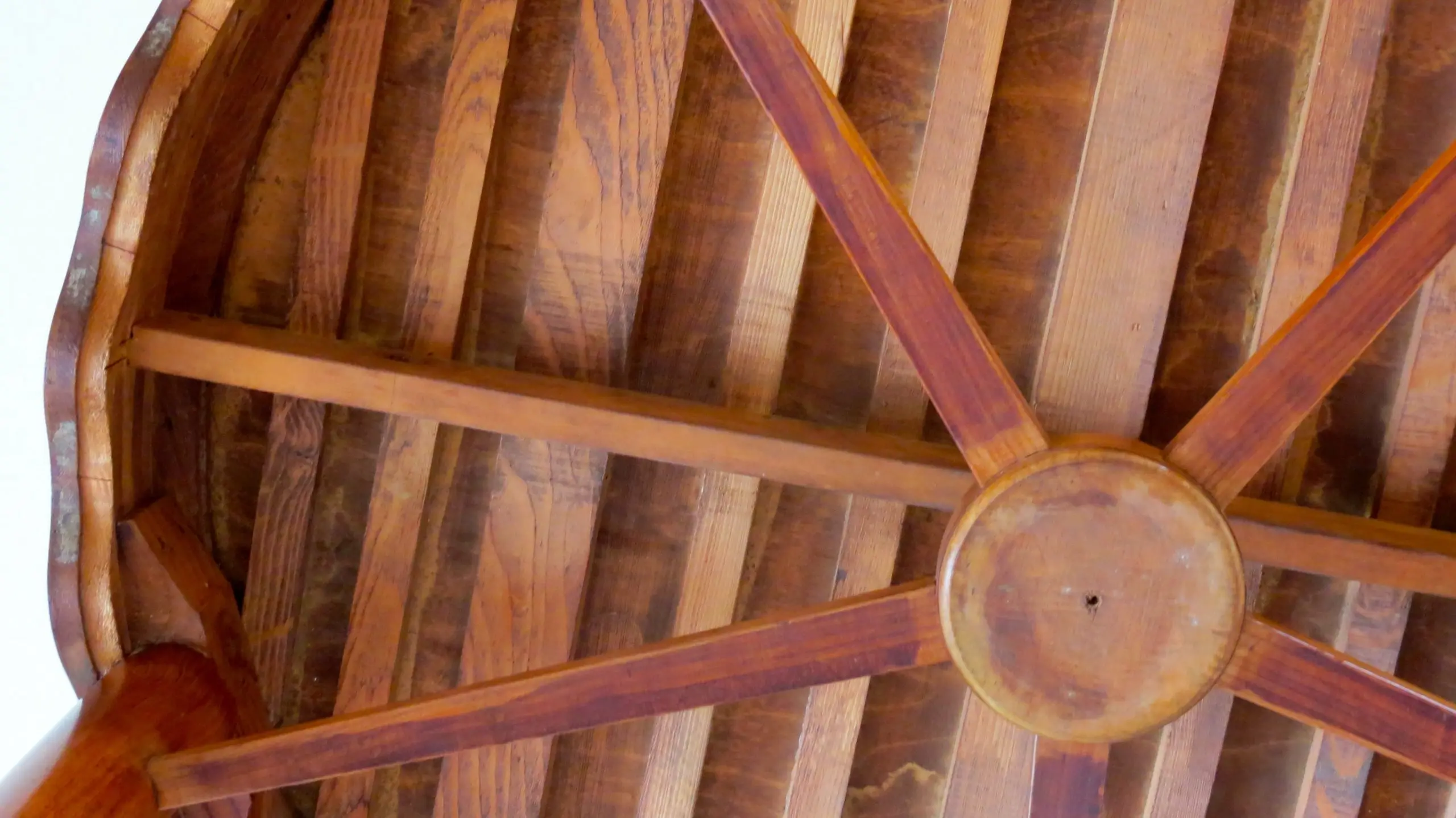 Paolo Buffa Unique Round Dining Table Cherrywood, 1950 — photo 10