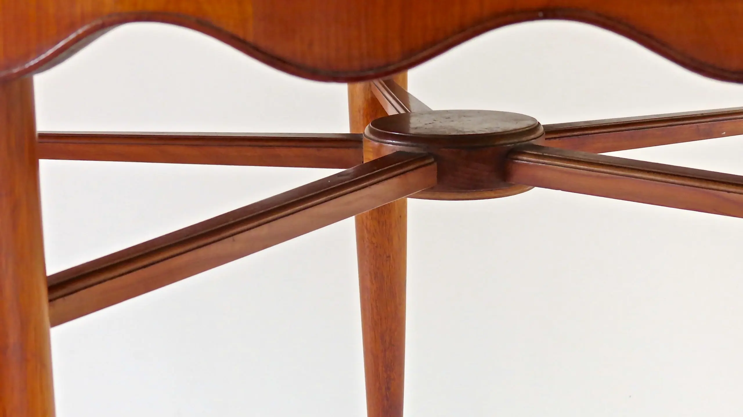 Paolo Buffa Unique Round Dining Table Cherrywood, 1950 — image 3