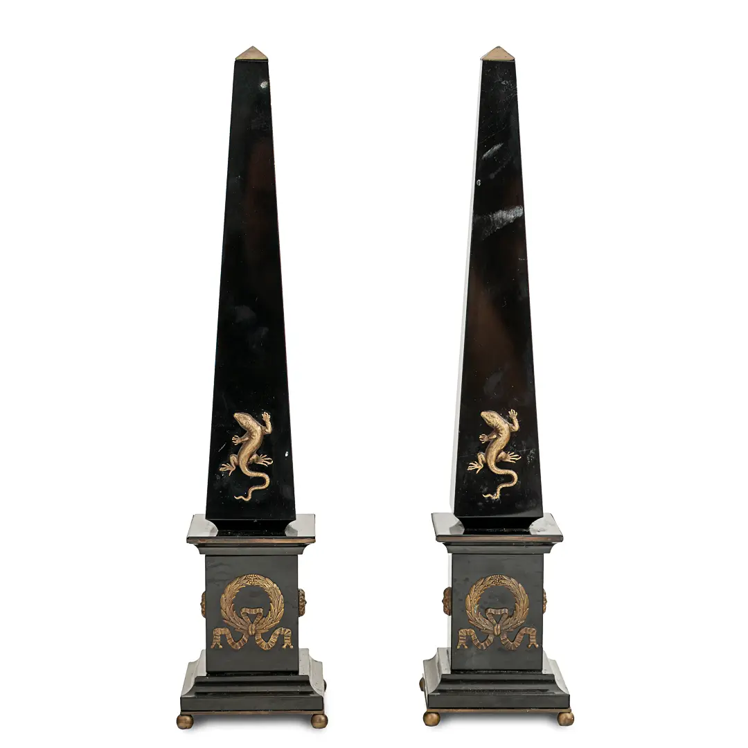 Pair of black marble and bronze obelisks "GOLD LIZARD", limited edition, 2017 — Lorenzo Ciompi