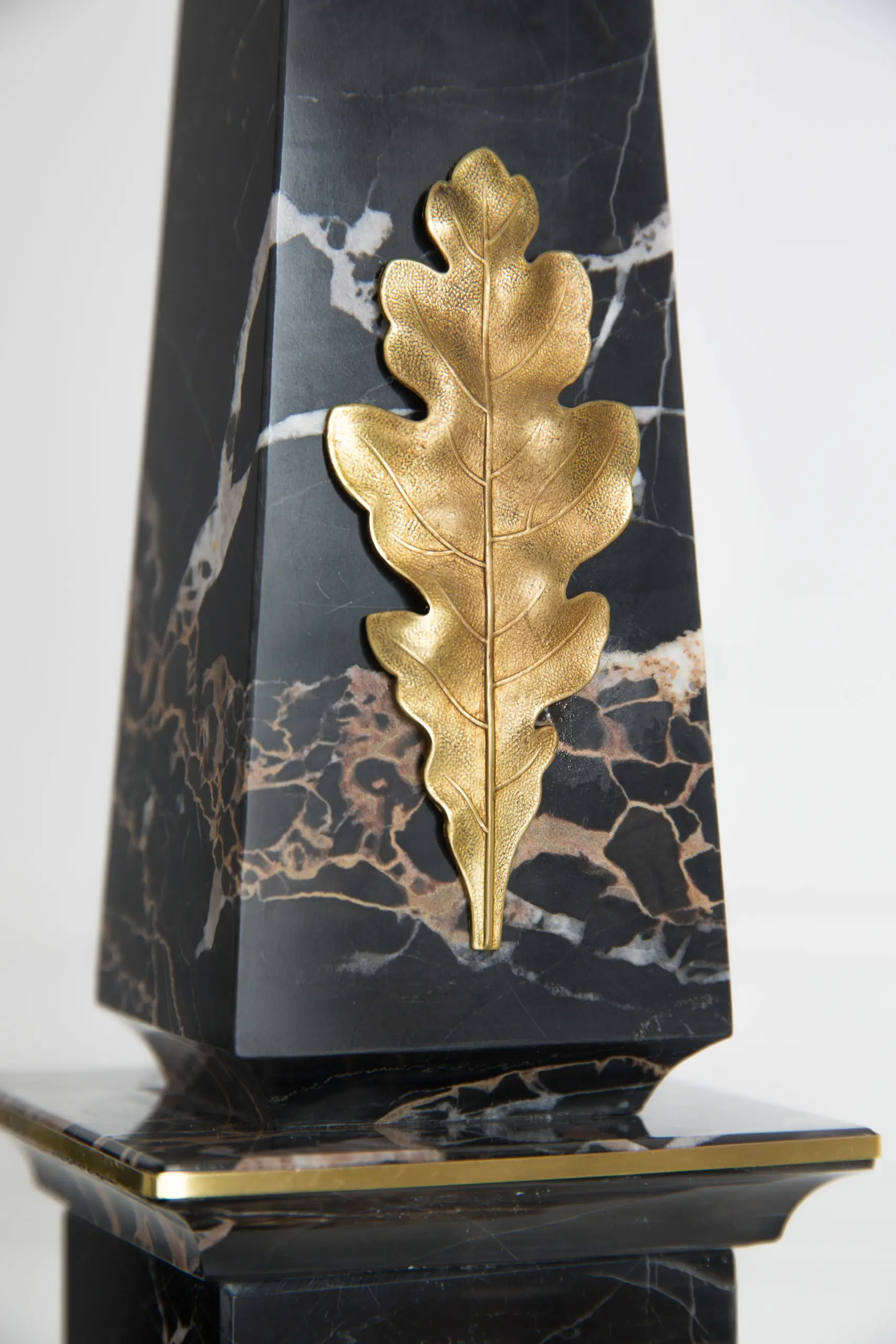 Pair of portoro marble and bronze obelisks "GOLD LION" ,limited edition, 2017 — photo 6